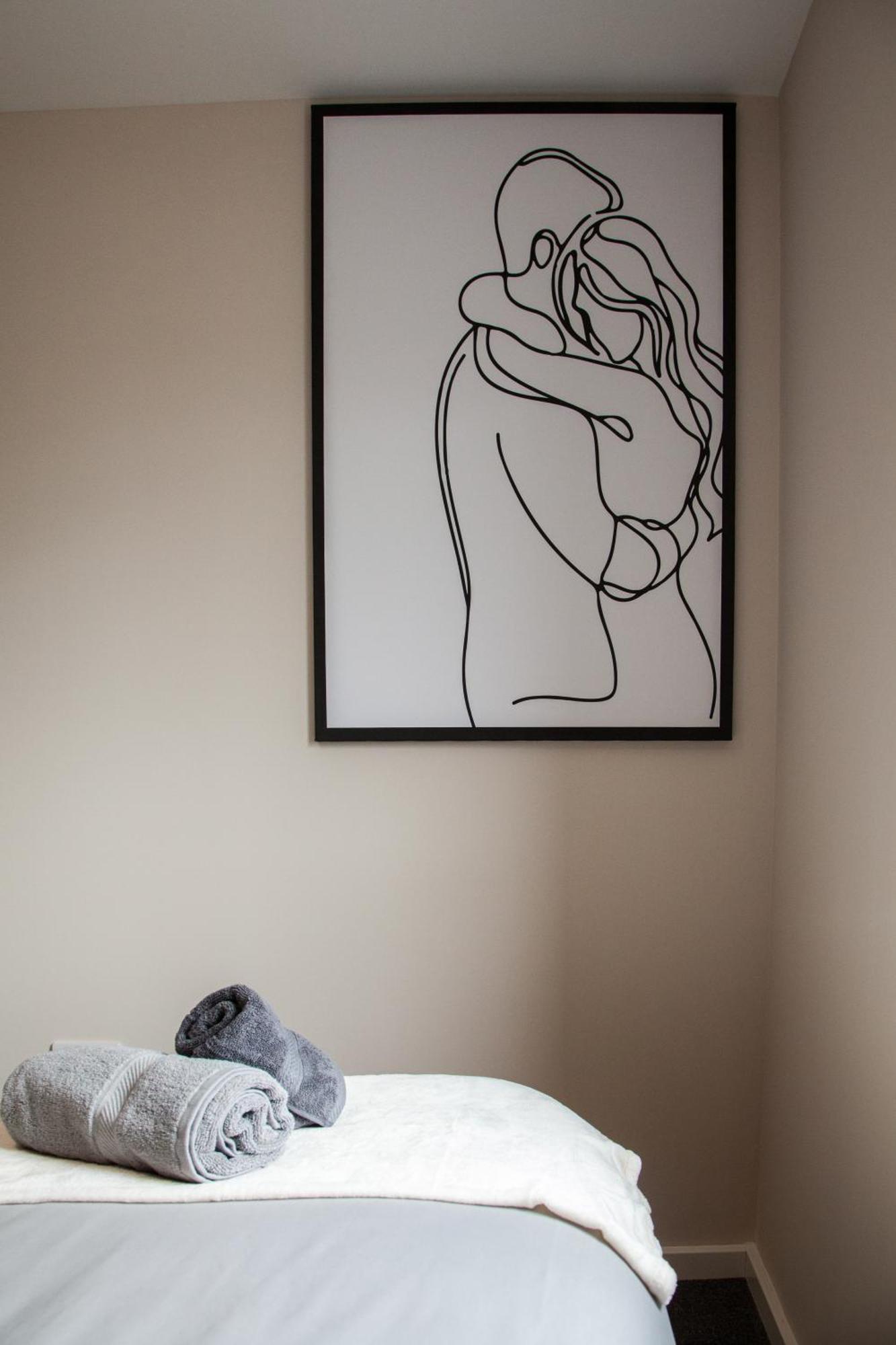 Modern 2Bd Apartment In Manchester City ภายนอก รูปภาพ