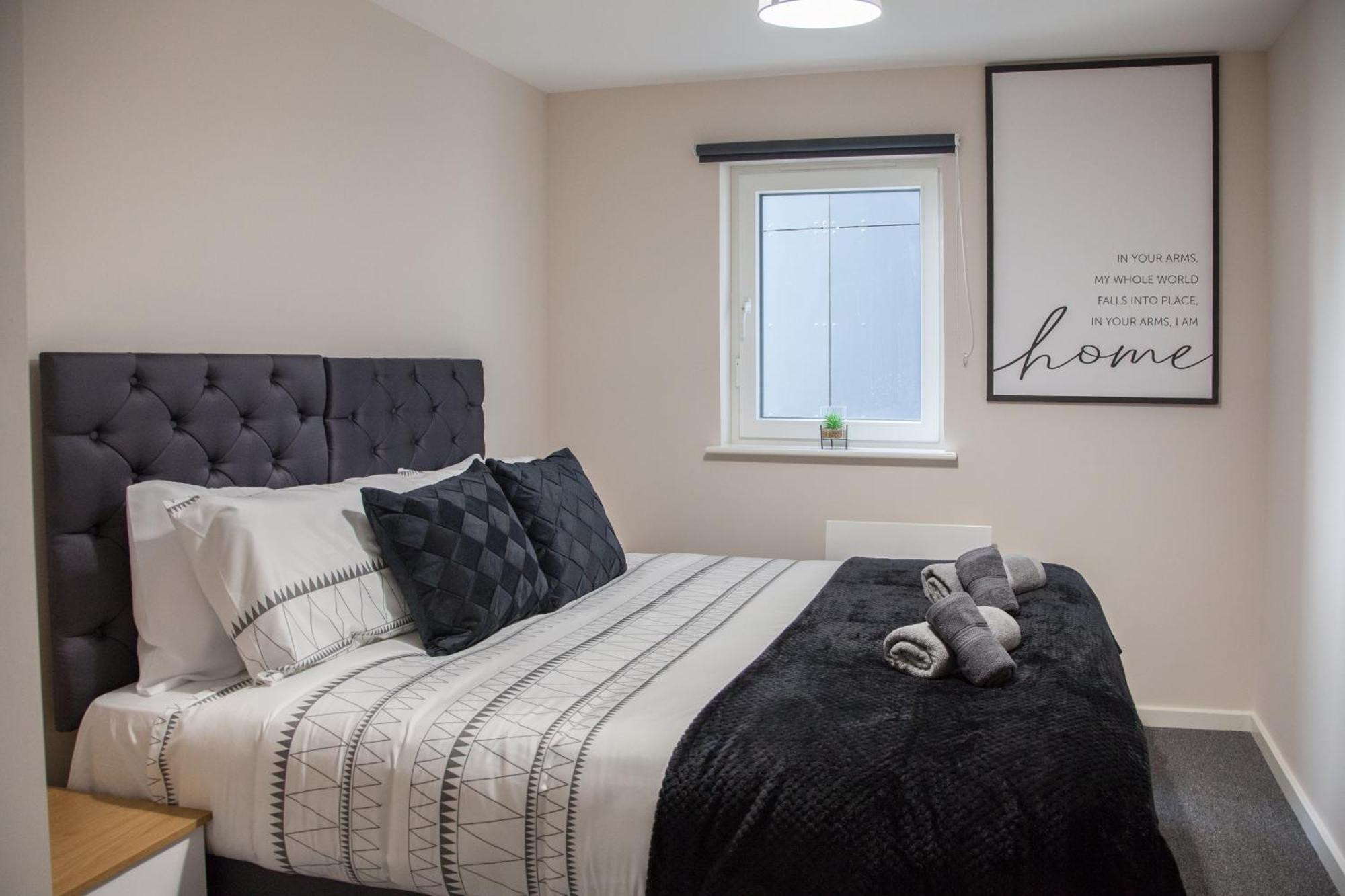 Modern 2Bd Apartment In Manchester City ภายนอก รูปภาพ