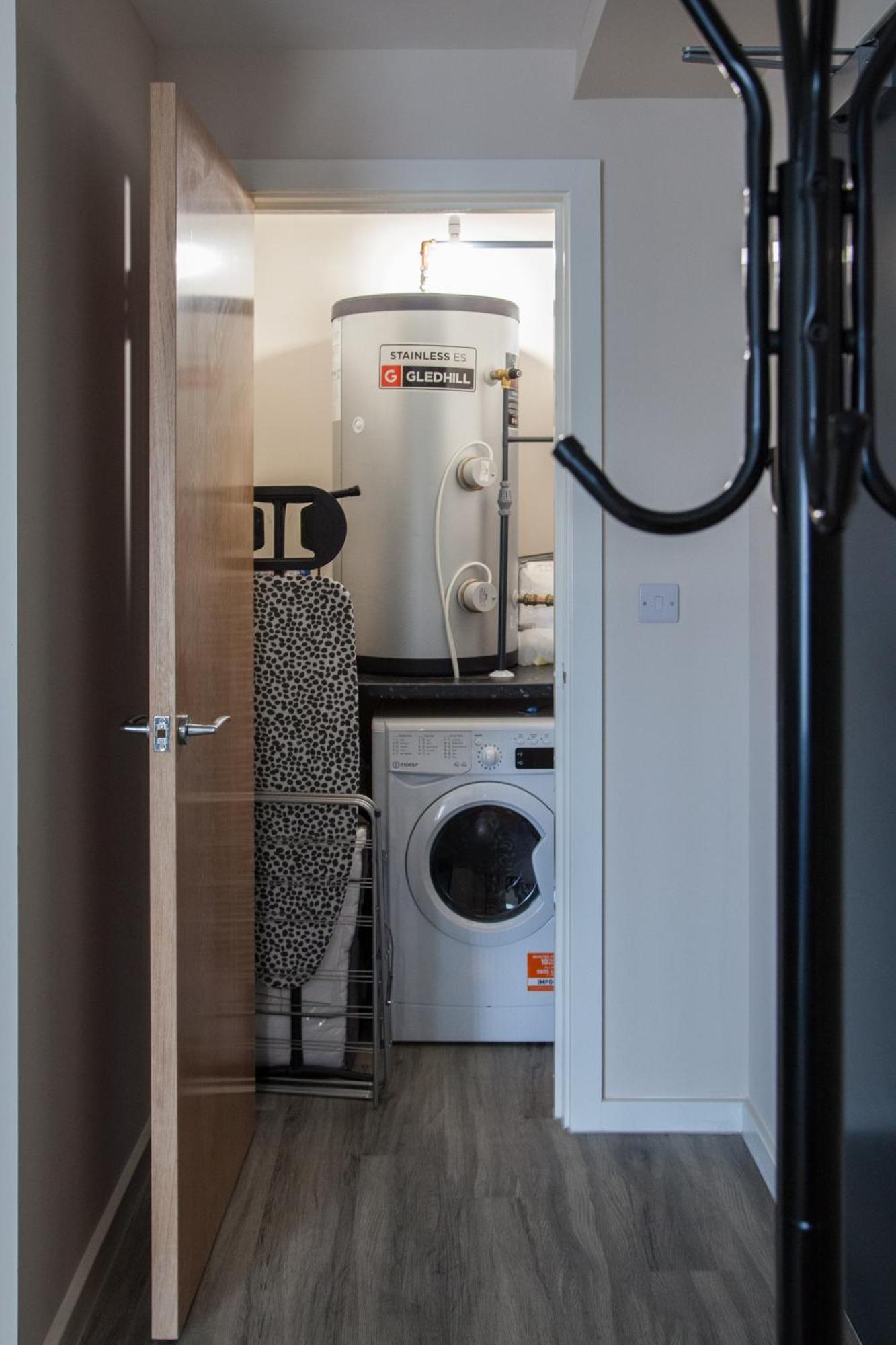 Modern 2Bd Apartment In Manchester City ภายนอก รูปภาพ
