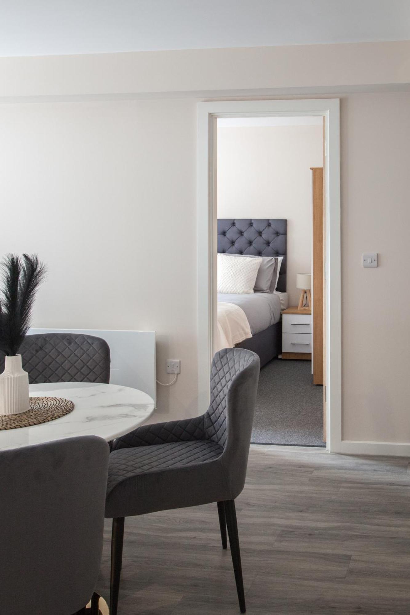 Modern 2Bd Apartment In Manchester City ภายนอก รูปภาพ
