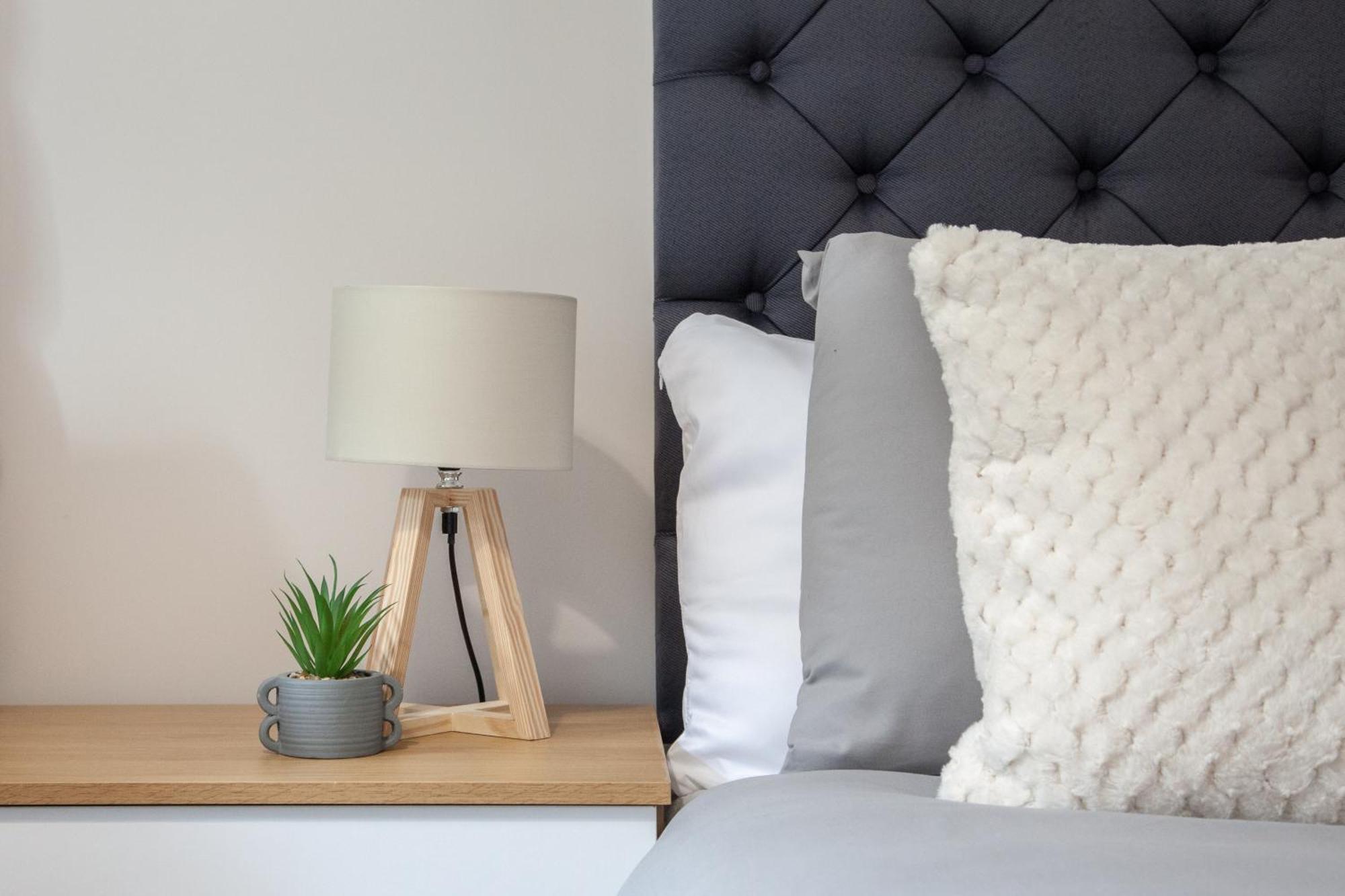 Modern 2Bd Apartment In Manchester City ภายนอก รูปภาพ