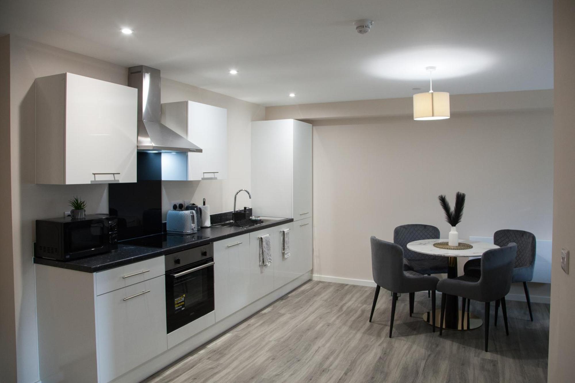 Modern 2Bd Apartment In Manchester City ภายนอก รูปภาพ