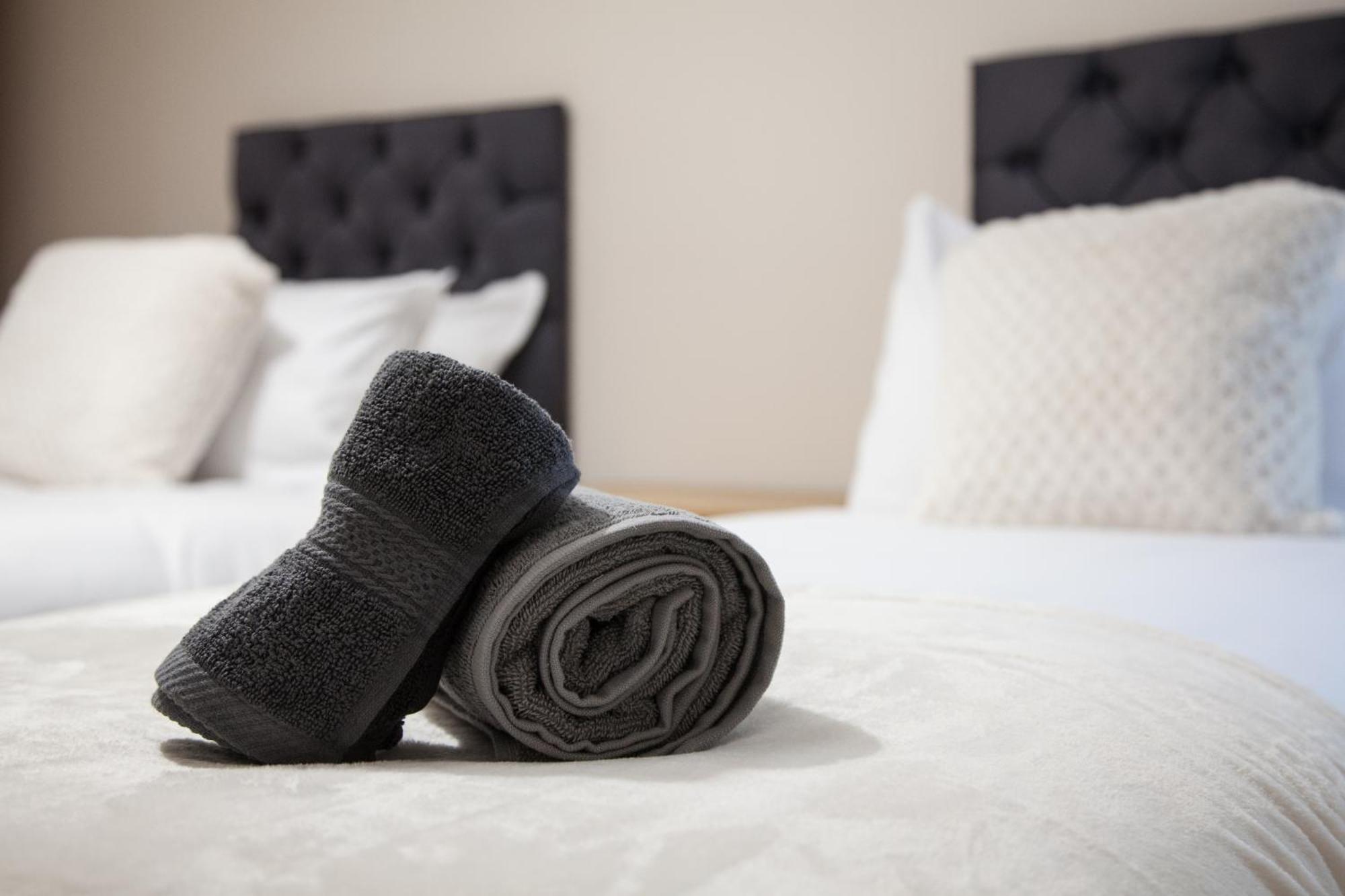 Modern 2Bd Apartment In Manchester City ภายนอก รูปภาพ