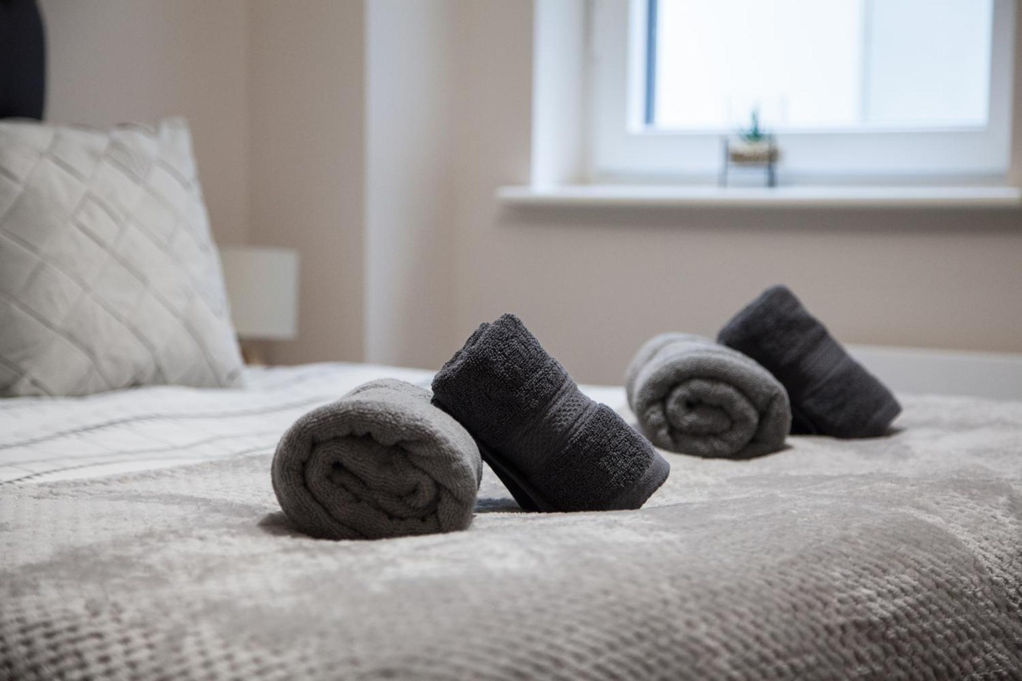 Modern 2Bd Apartment In Manchester City ภายนอก รูปภาพ