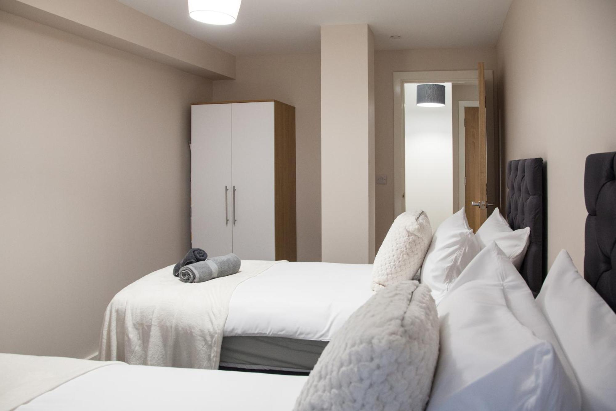Modern 2Bd Apartment In Manchester City ภายนอก รูปภาพ