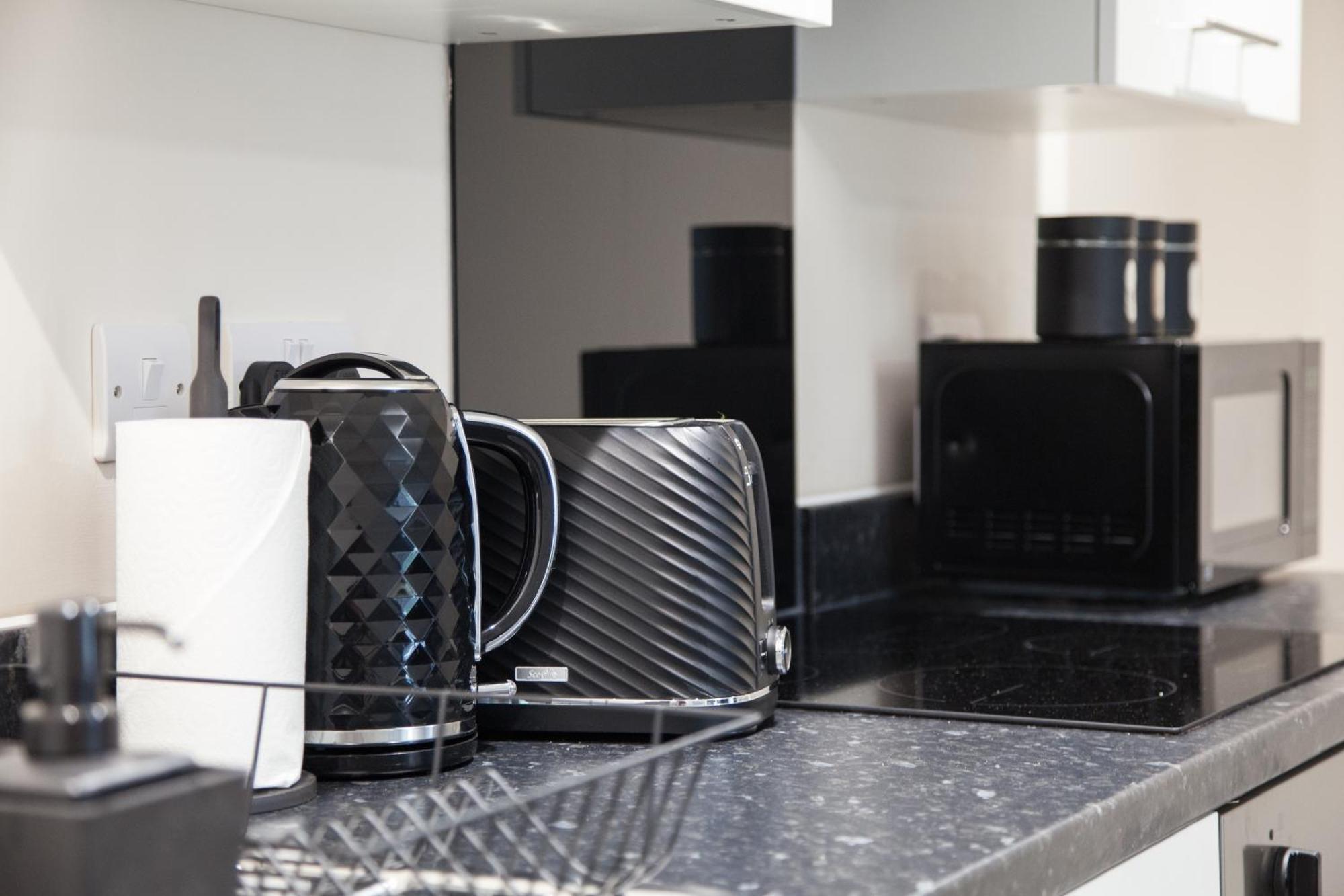 Modern 2Bd Apartment In Manchester City ภายนอก รูปภาพ